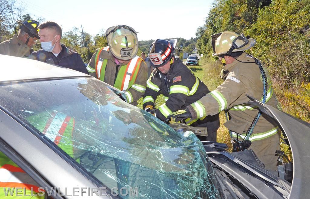 10-1-21 crash on Old York Road.  photos by curt werner