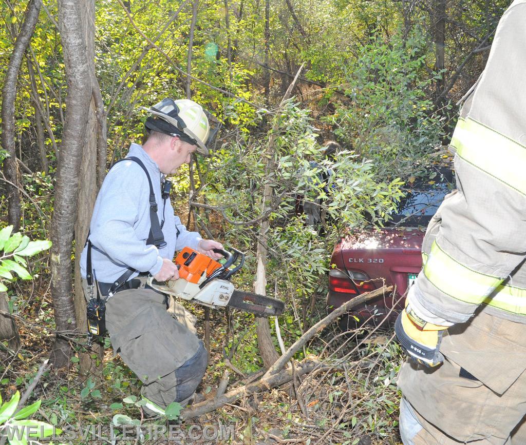 11/11/21 crash rescue on nineteen hundred block of Old York Road, Warrington Township.  photo by curt werner
