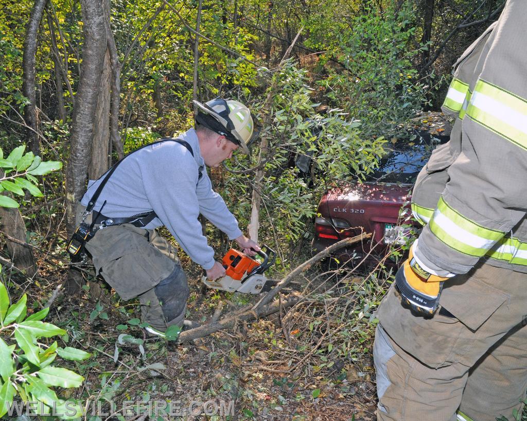 11/11/21 crash rescue on nineteen hundred block of Old York Road, Warrington Township.  photo by curt werner