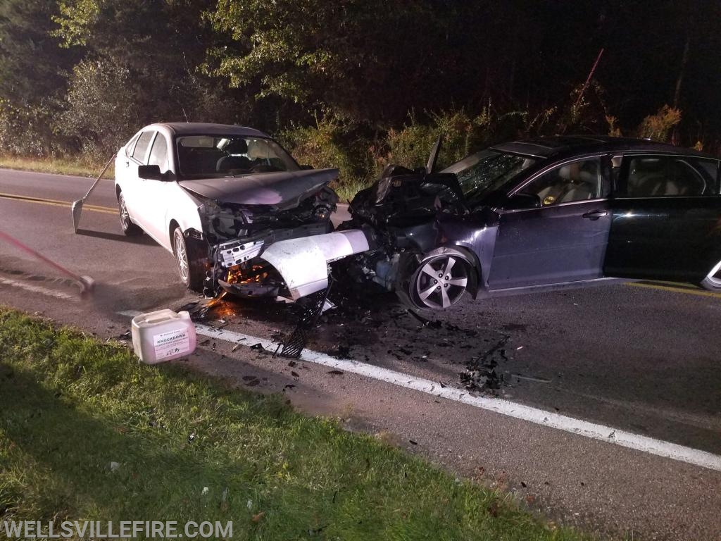 MVA on Wellsville Rd at 03:15 on 10/19/18. Photos by L. Anderson