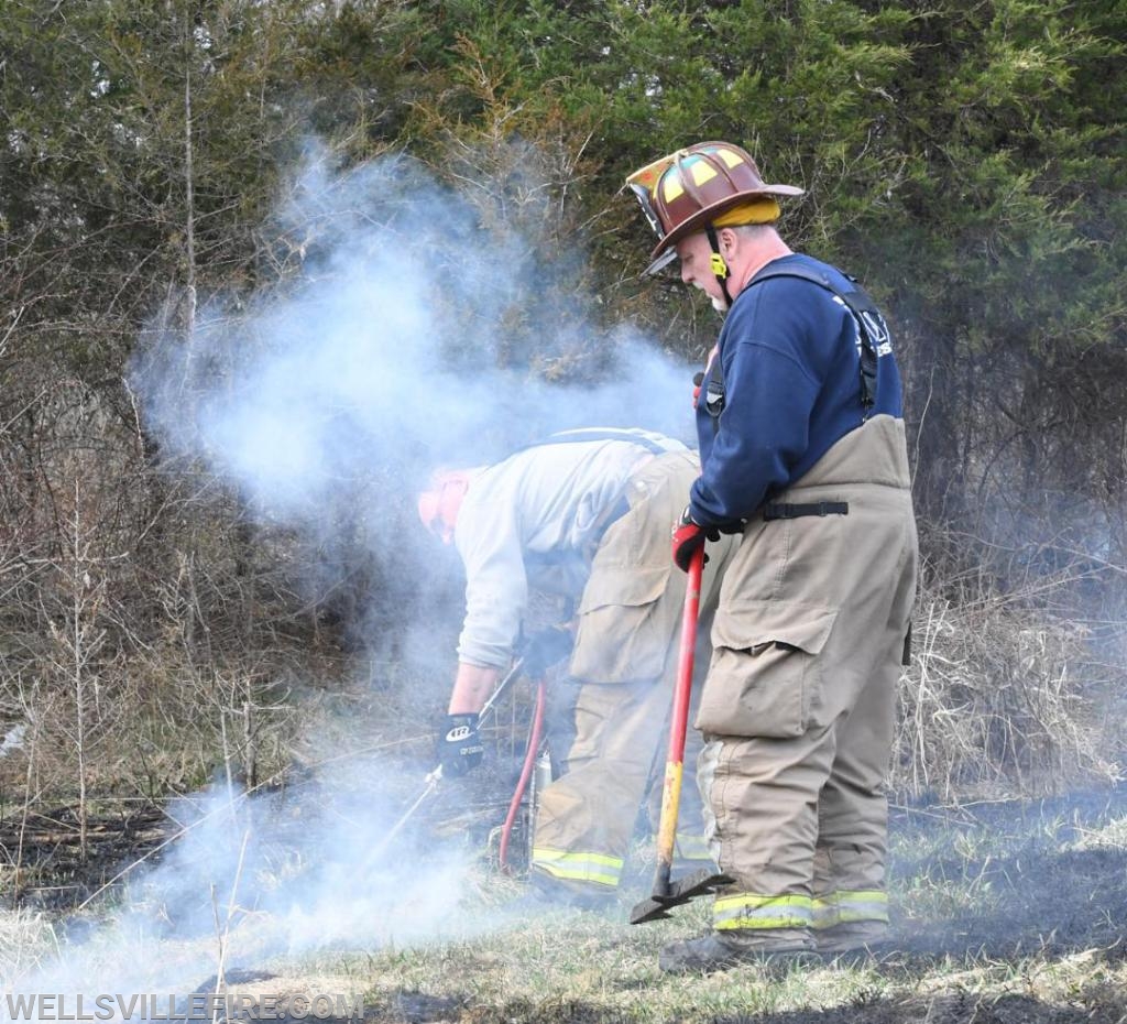 3/30/19, Brush fire along Old York Road, Warrington Township.  photos by curt werner