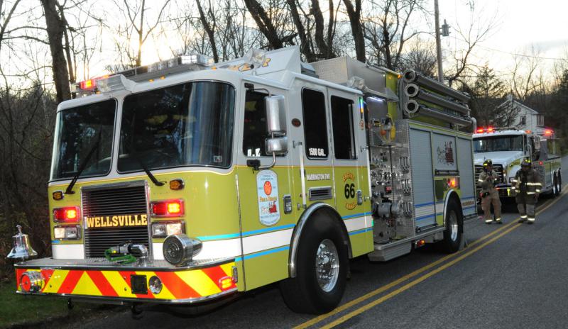 Chimney fire on Kralltown Road, 11/24/15.  photos by Curt Werner