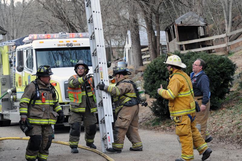 Chimney fire on Kralltown Road, 11/24/15.  photos by Curt Werner