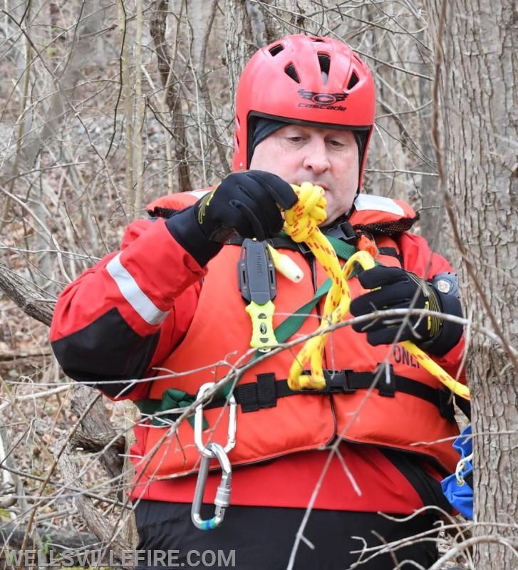 1/12/19 Deer rescue, Wellsville Fire Company, Pa. Game Commission and DCNR.  photos by curt werner 