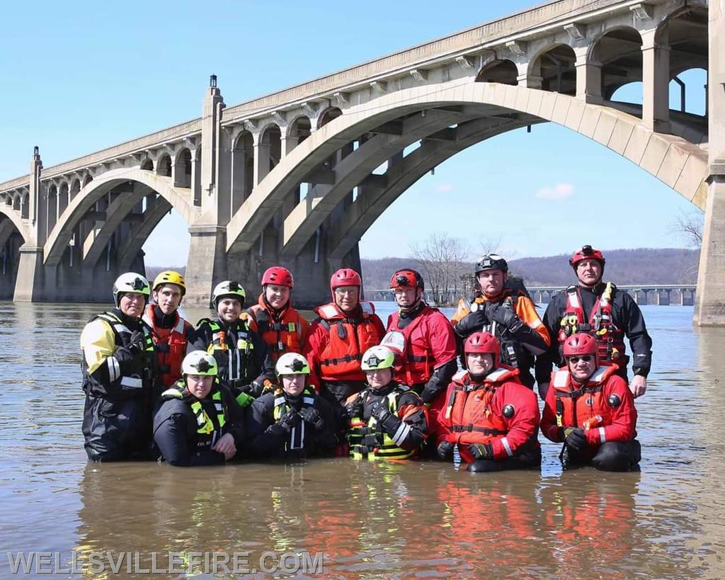 Emergency Boat Operations and Rescue Training in the Susquehanna River, photo by Ken Eshleman Jr. 