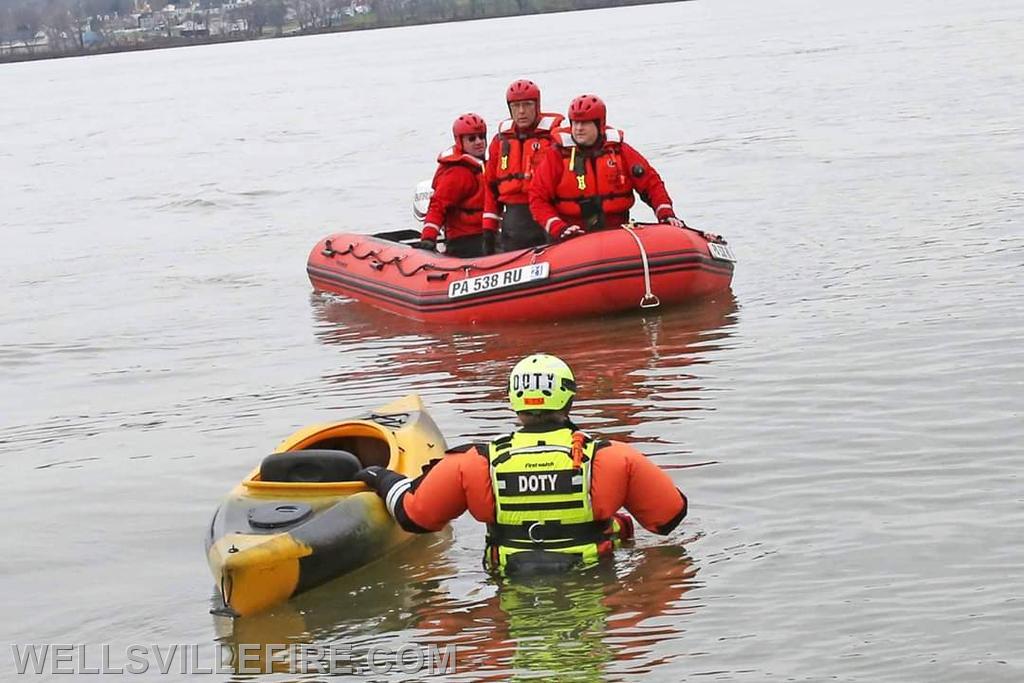 Emergency Boat Operations and Rescue Training in the Susquehanna River, photo by Ken Eshleman Jr. 