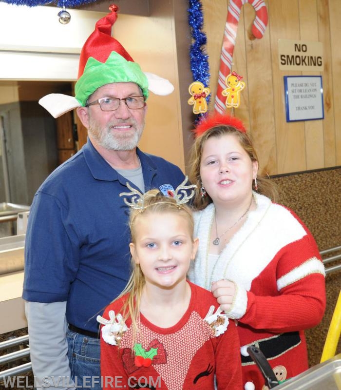 Breakfast With Santa on Saturday, December 7.  photos by curt werner