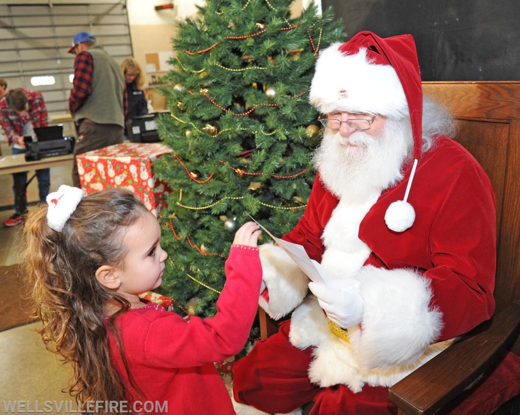 Breakfast With Santa on Saturday, December 7.  photos by curt werner