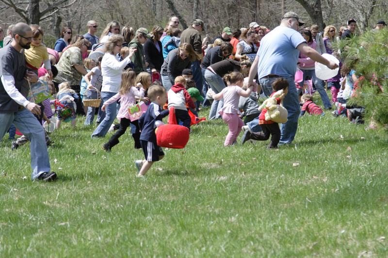 2014 Easter Egg Hunt held @ Pinchot Park - Photo by Vince Brown