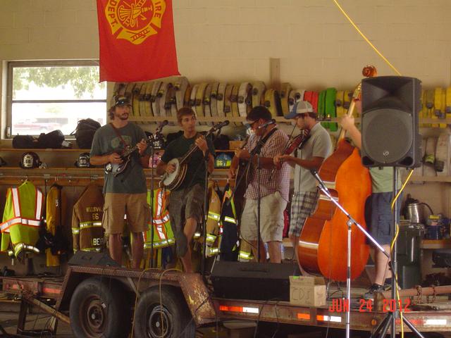 Entertainment by Tuckahoe Ridge at Annual Appreciation Picnic-Photo by Stacy Shank