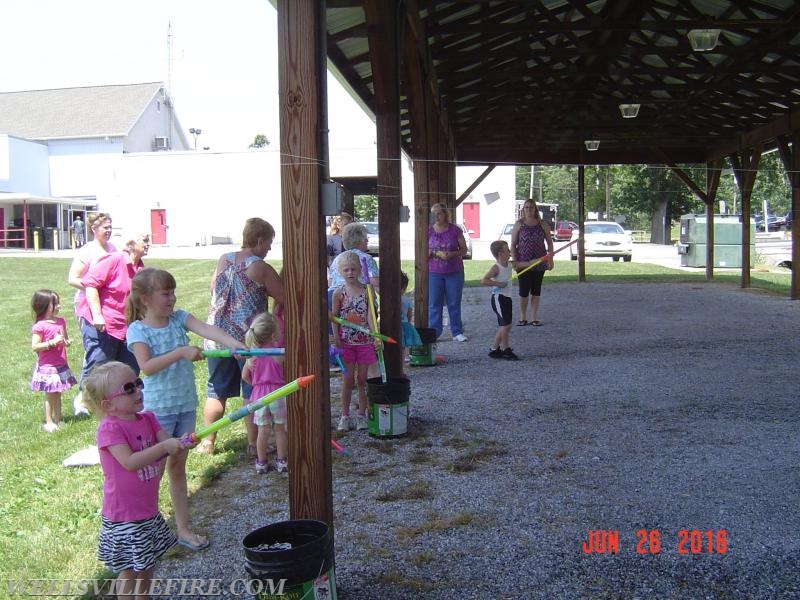 Squirt the cup relay-Appreciation Picnic June 26, 2015, photo by Stacy Shank