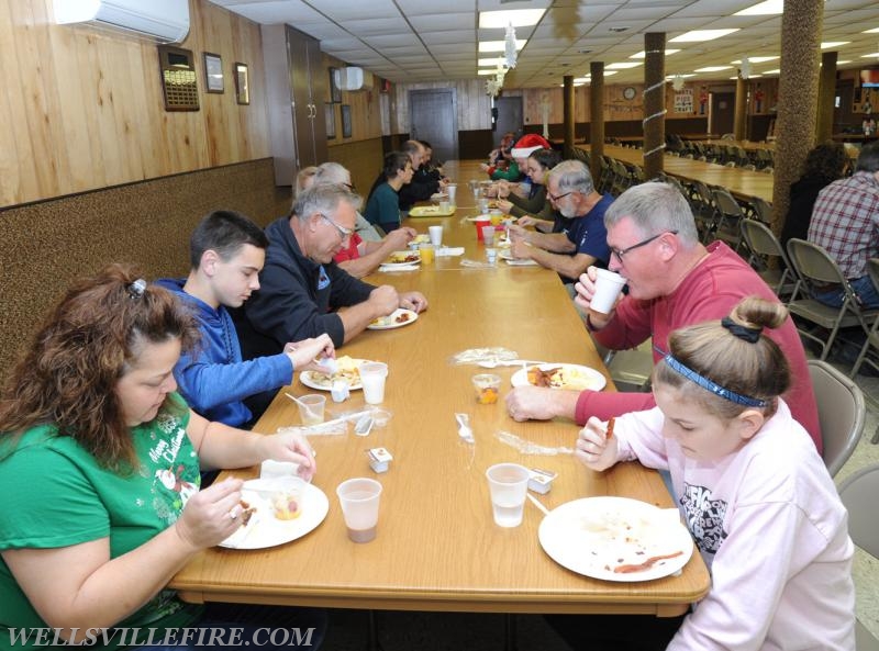 Breakfast with Santa on December 2, 2017. photos by curt werner