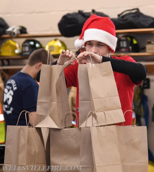 Breakfast with Santa on Saturday, December 3, 2016.  photos by curt werner