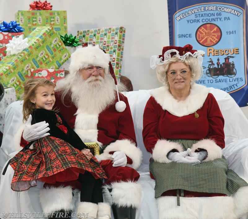 Breakfast with Santa on Saturday, December 3, 2016.  photos by curt werner