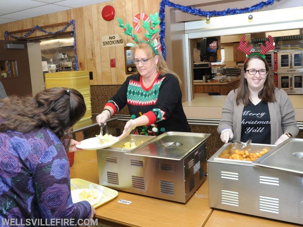 12/01/18 Breakfast with Santa, photos by Curt Werner.