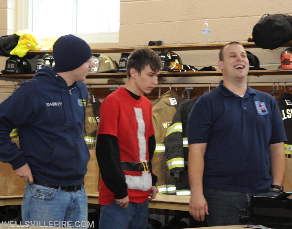 12/01/18 Breakfast with Santa, photos by Curt Werner.