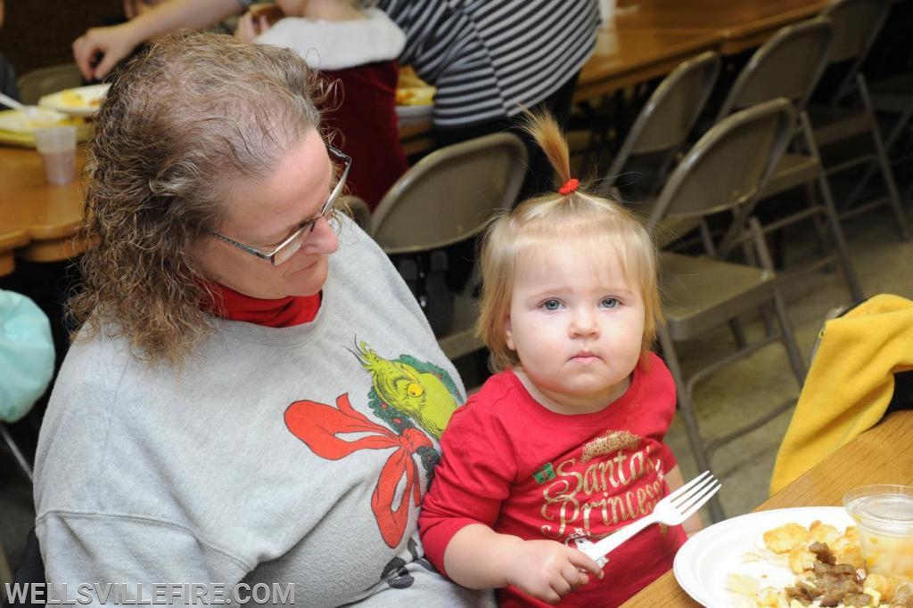 12/01/18 Breakfast with Santa, photos by Curt Werner.