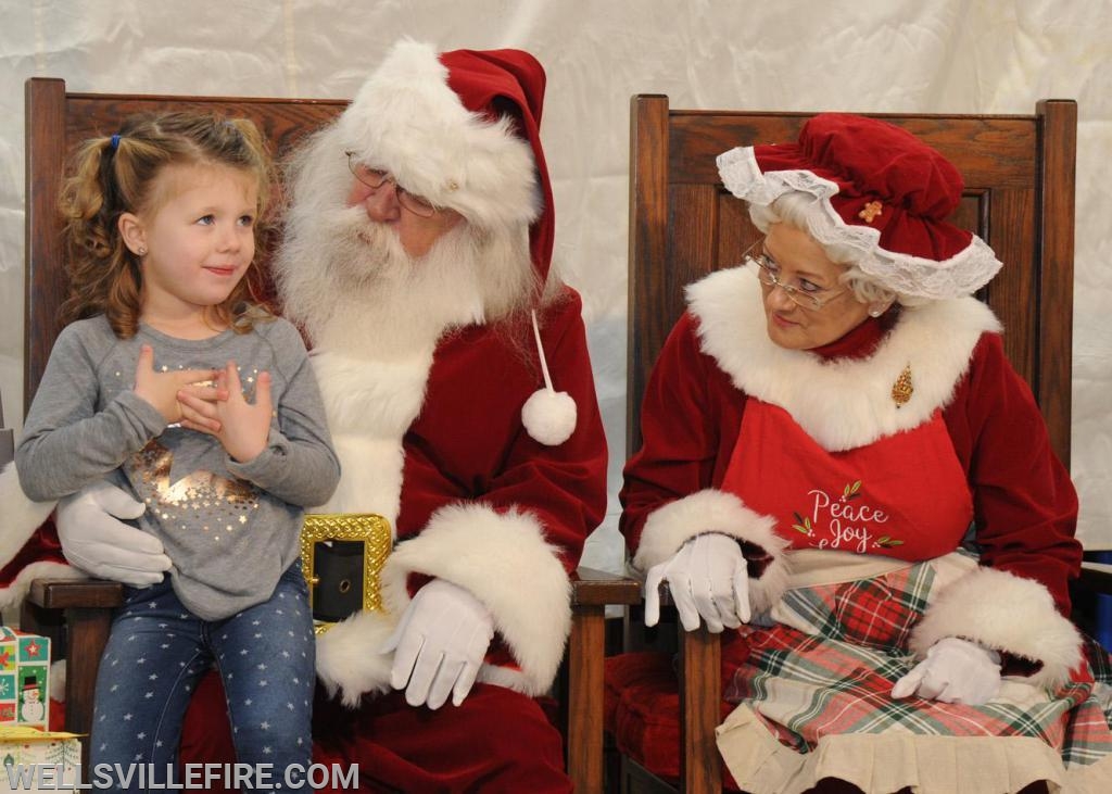 12/01/18 Breakfast with Santa, photos by Curt Werner.