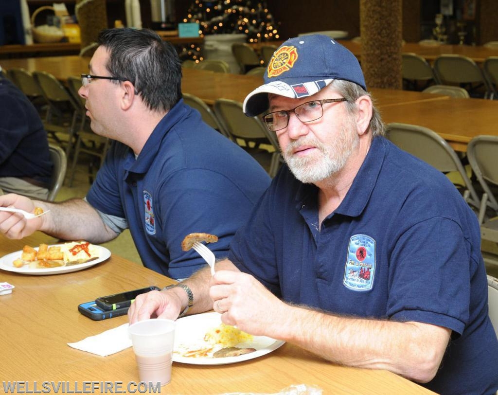 12/01/18 Breakfast with Santa, photos by Curt Werner.