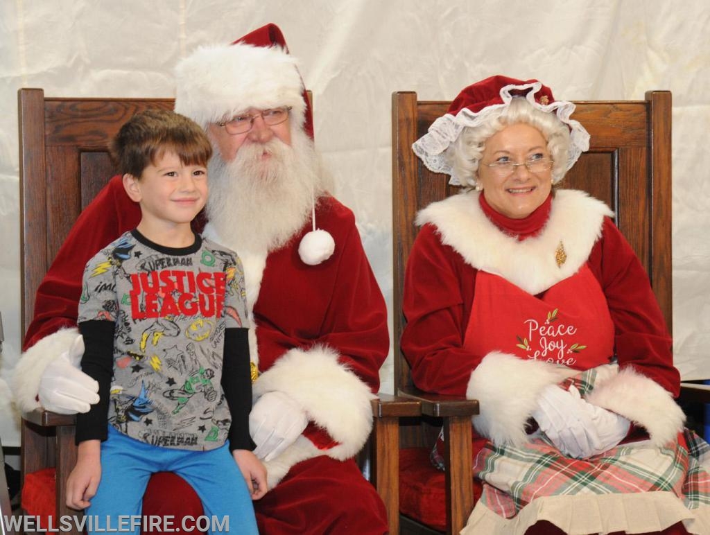 12/01/18 Breakfast with Santa, photos by Curt Werner.