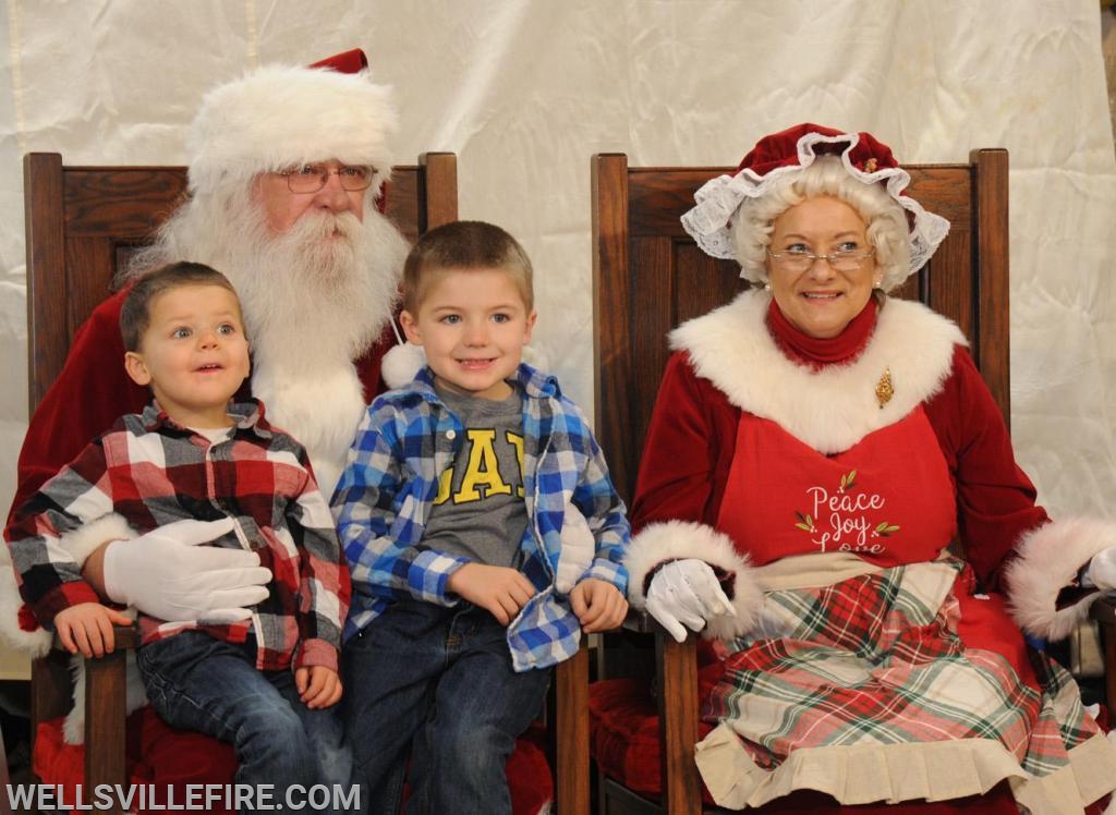 12/01/18 Breakfast with Santa, photos by Curt Werner.