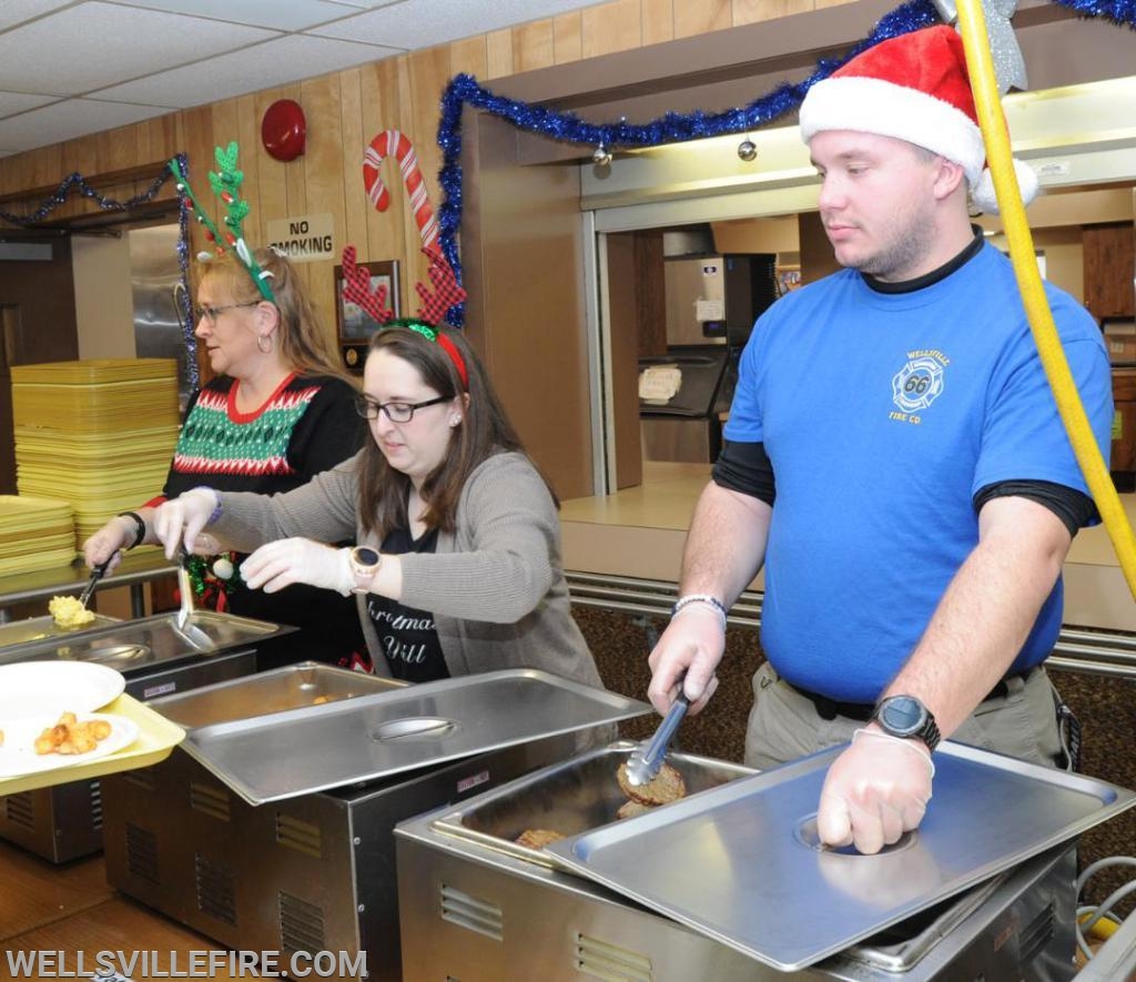 12/01/18 Breakfast with Santa, photos by Curt Werner.