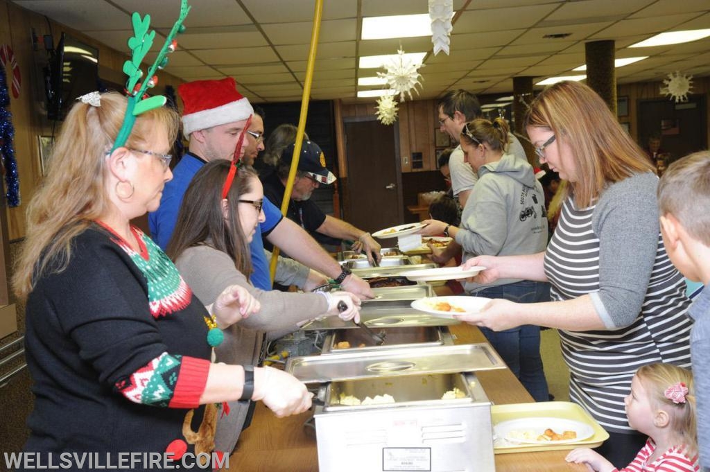 12/01/18 Breakfast with Santa, photos by Curt Werner.