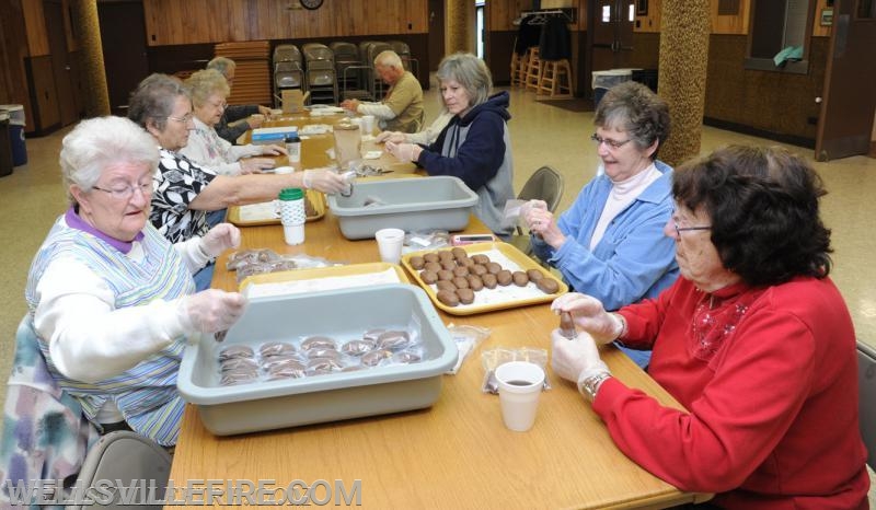 Monday, March 5, making Easter Eggs. photos by curt werner