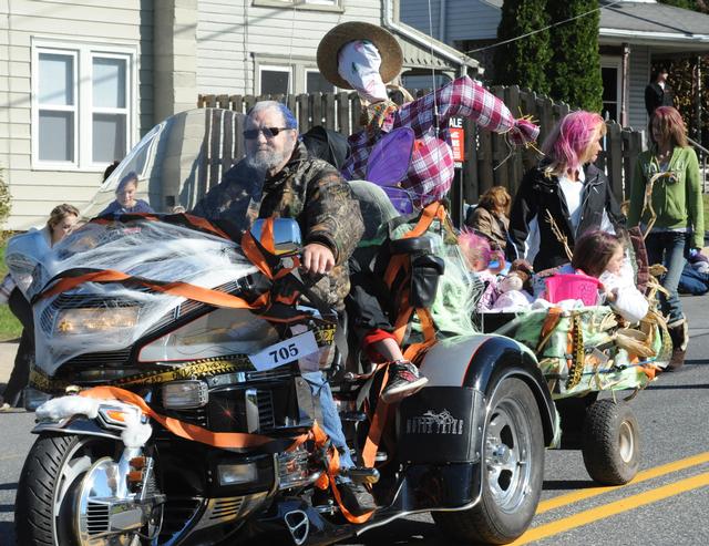 Halloween Parade held on Saturday, October 26.  Photos by Curt Werner