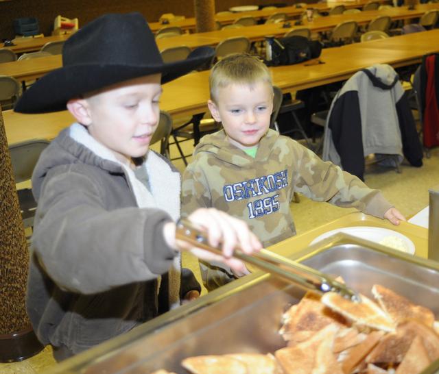 Breakfast with Santa, Dec. 1st. Photos by Curt Werner